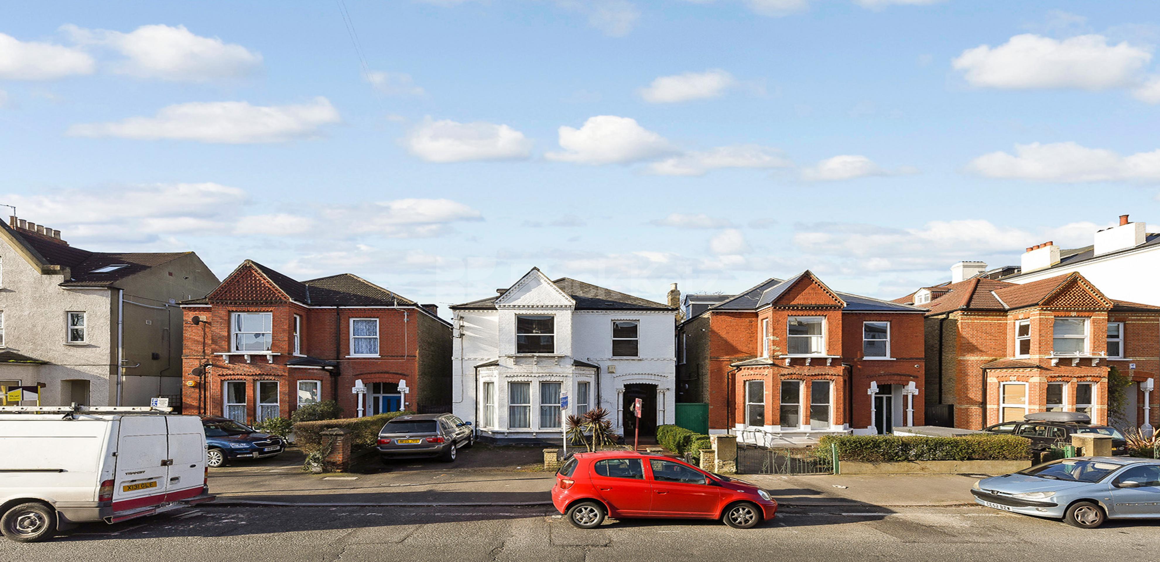 			NEW INSTRUCTION , 2 Bedroom, 1 bath, 1 reception Apartment			 Rosendale Road, West Dulwich SE21